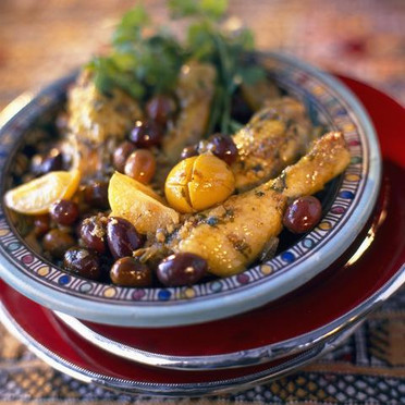 tajine-de-poulet-aux-citrons-confits-et-aux-olives